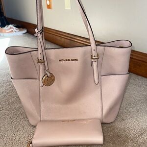 Authentic Michael Kors purse and wristlet wallet